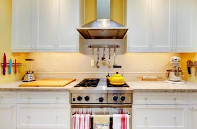 Decoração: entenda qual é a diferença entre coifa e exaustor